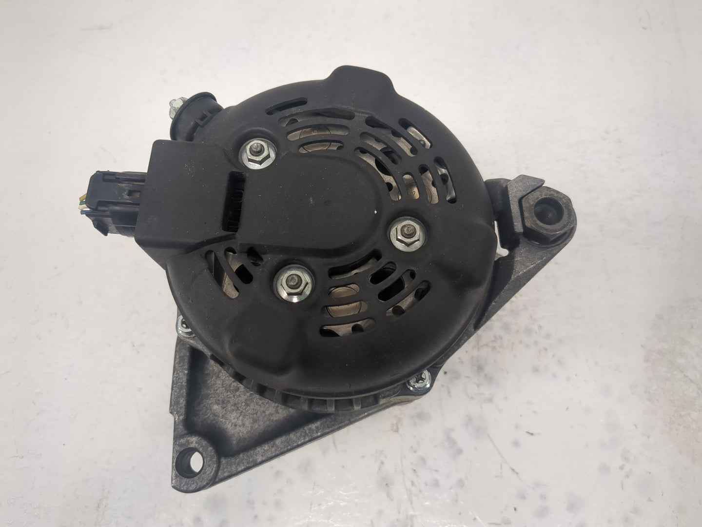 2012-2014 Toyota Camry Alternator Replacement Generator Charging Assembly Engine OEM P/N:210-1155 Fits OEM Used Auto Parts -