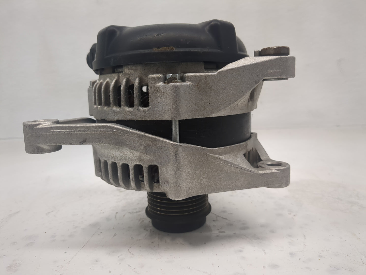 2012-2014 Toyota Camry Alternator Replacement Generator Charging Assembly Engine OEM P/N:210-1155 Fits OEM Used Auto Parts -