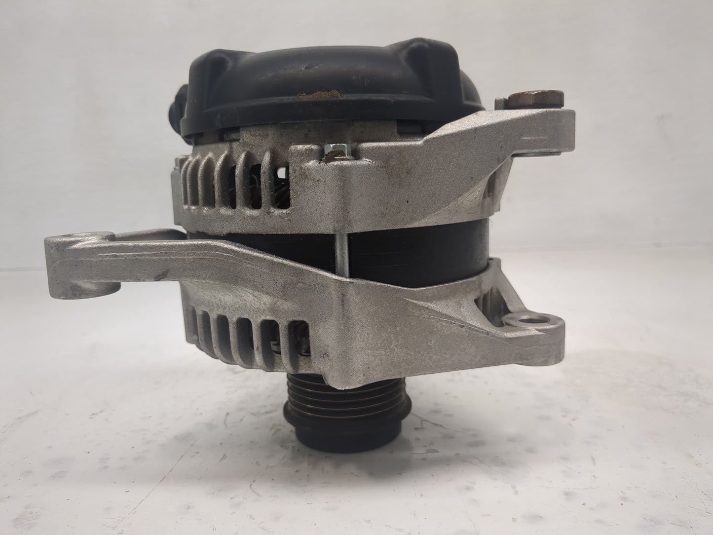 2012-2014 Toyota Camry Alternator Replacement Generator Charging Assembly Engine OEM P/N:210-1155 Fits OEM Used Auto Parts -