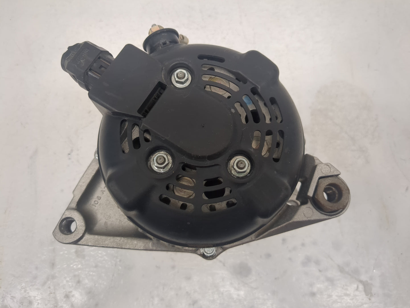 2012-2014 Toyota Camry Alternator Replacement Generator Charging Assembly Engine OEM P/N:210-1155 Fits OEM Used Auto Parts -