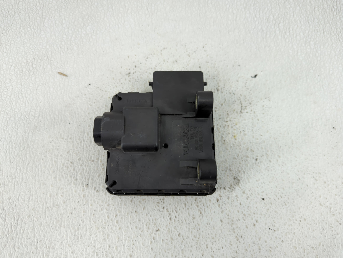 2012-2015 Toyota Camry Chassis Control Module Ccm Bcm Body Control - Oemusedautoparts1.com