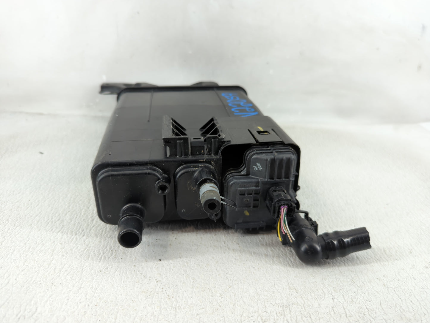 2012 Toyota Camry Fuel Vapor Charcoal Canister - Oemusedautoparts1.com