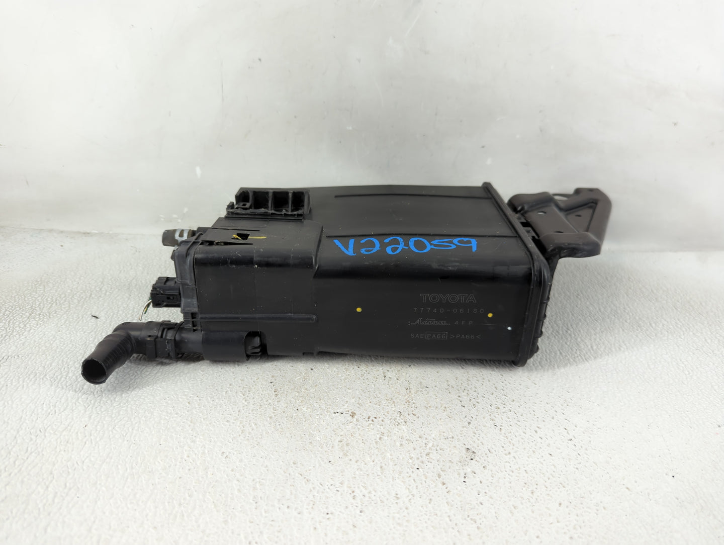 2012 Toyota Camry Fuel Vapor Charcoal Canister - Oemusedautoparts1.com