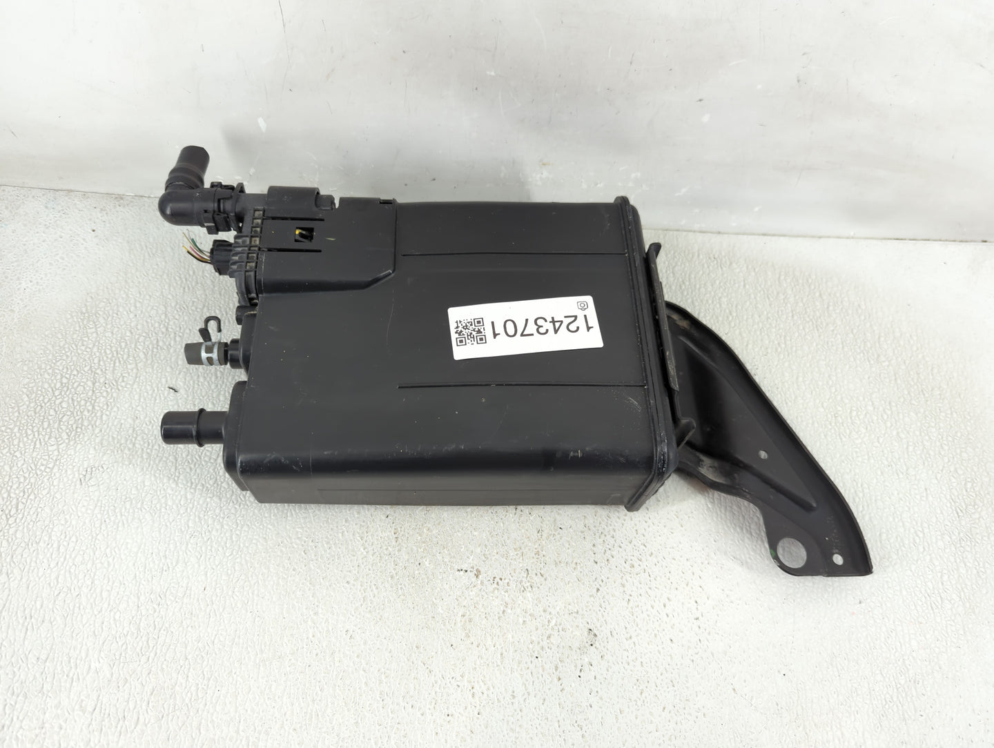 2012 Toyota Camry Fuel Vapor Charcoal Canister - Oemusedautoparts1.com