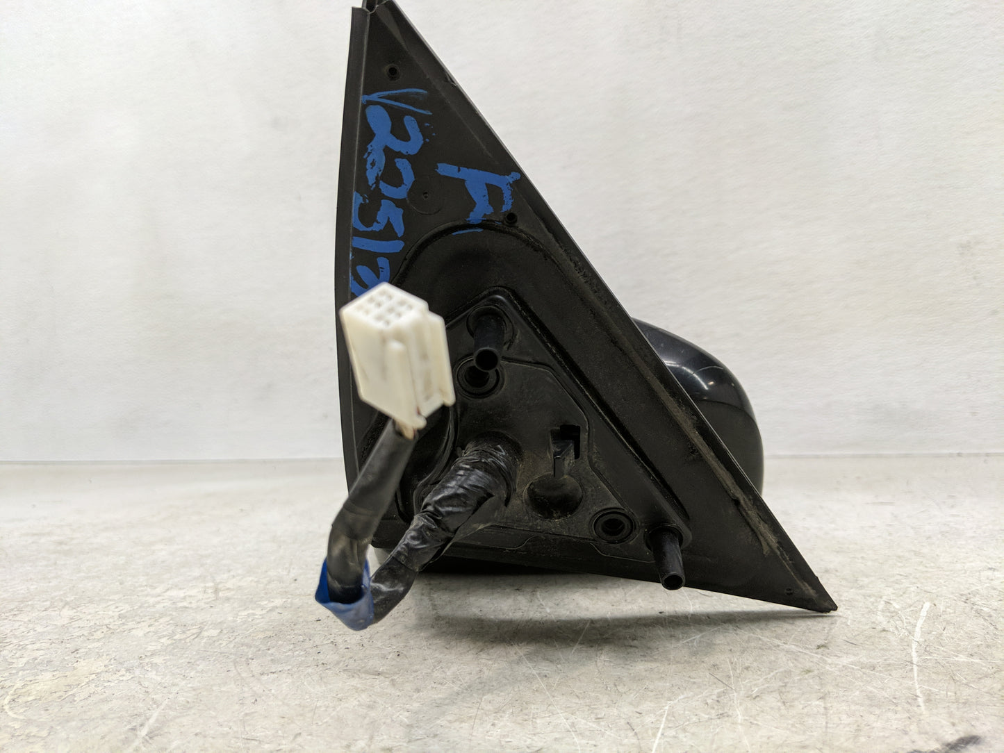 2012-2014 Toyota Camry Passenger Side View Mirror - Right Door Mirror OEM Used - Oemusedautoparts1.com