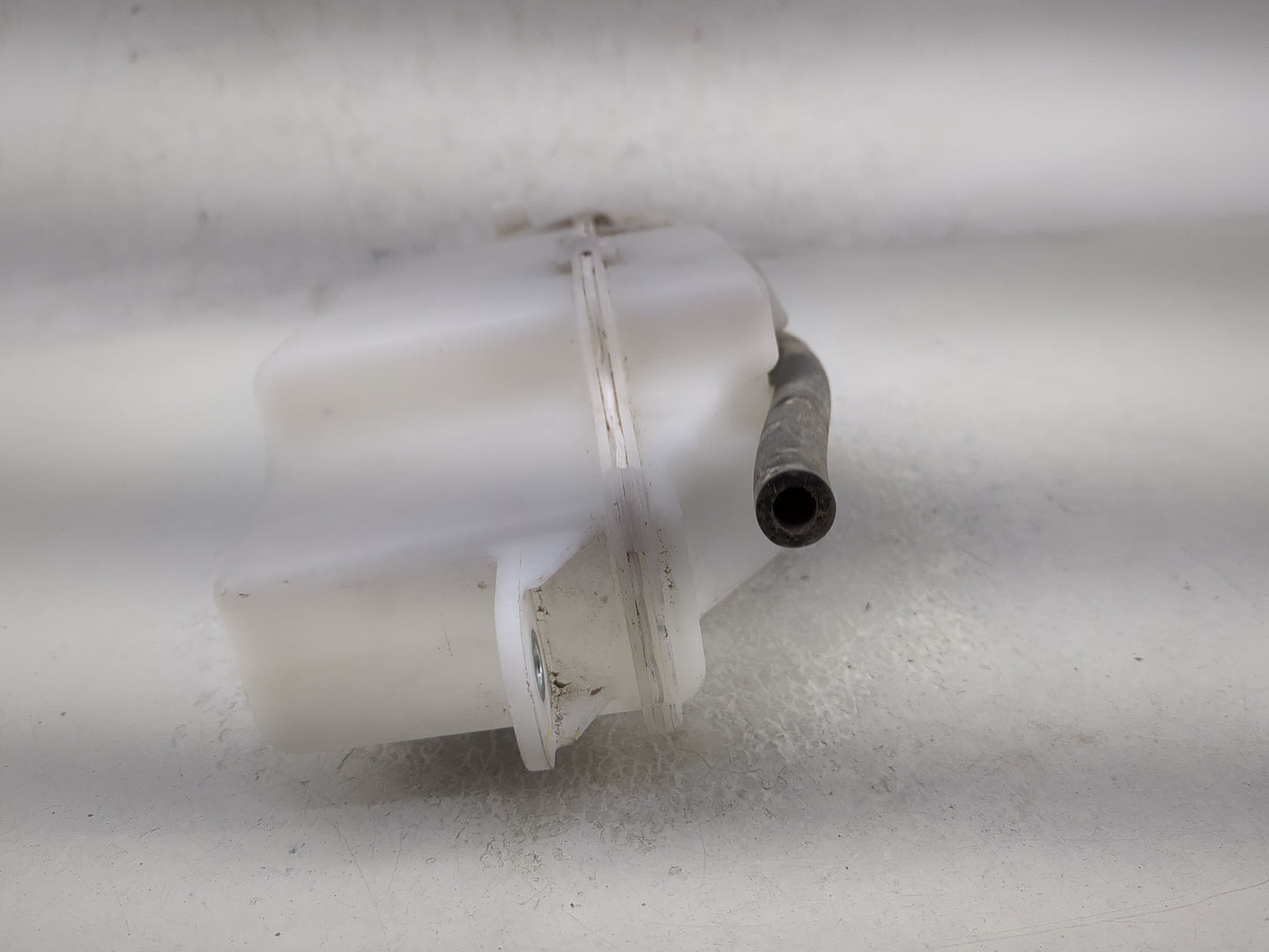 2012-2017 Toyota Camry Radiator Coolant Overflow Expansion Tank Bottle - Oemusedautoparts1.com