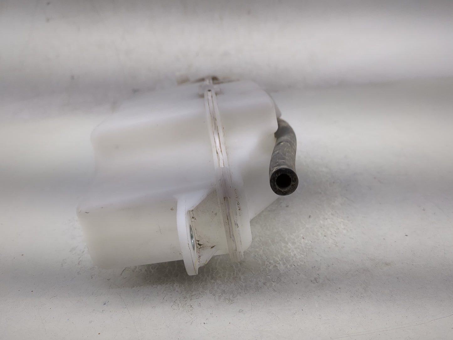 2012-2017 Toyota Camry Radiator Coolant Overflow Expansion Tank Bottle - Oemusedautoparts1.com