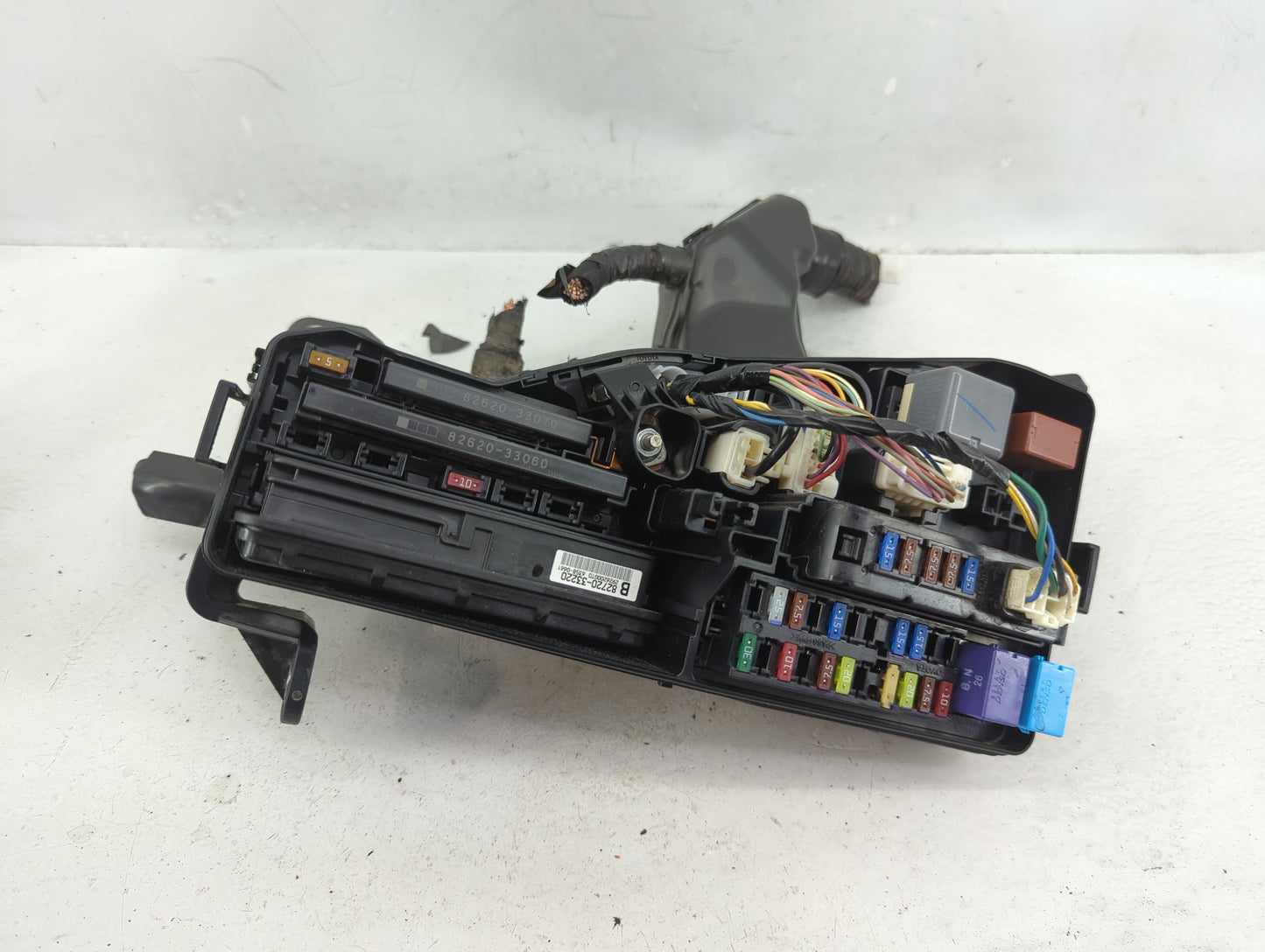 2012-2017 Toyota Camry Fusebox Fuse Box Panel Relay Module P/N:82662-06190 82662-33370 Fits Fits 2012 2013 2014 2015 2016 20