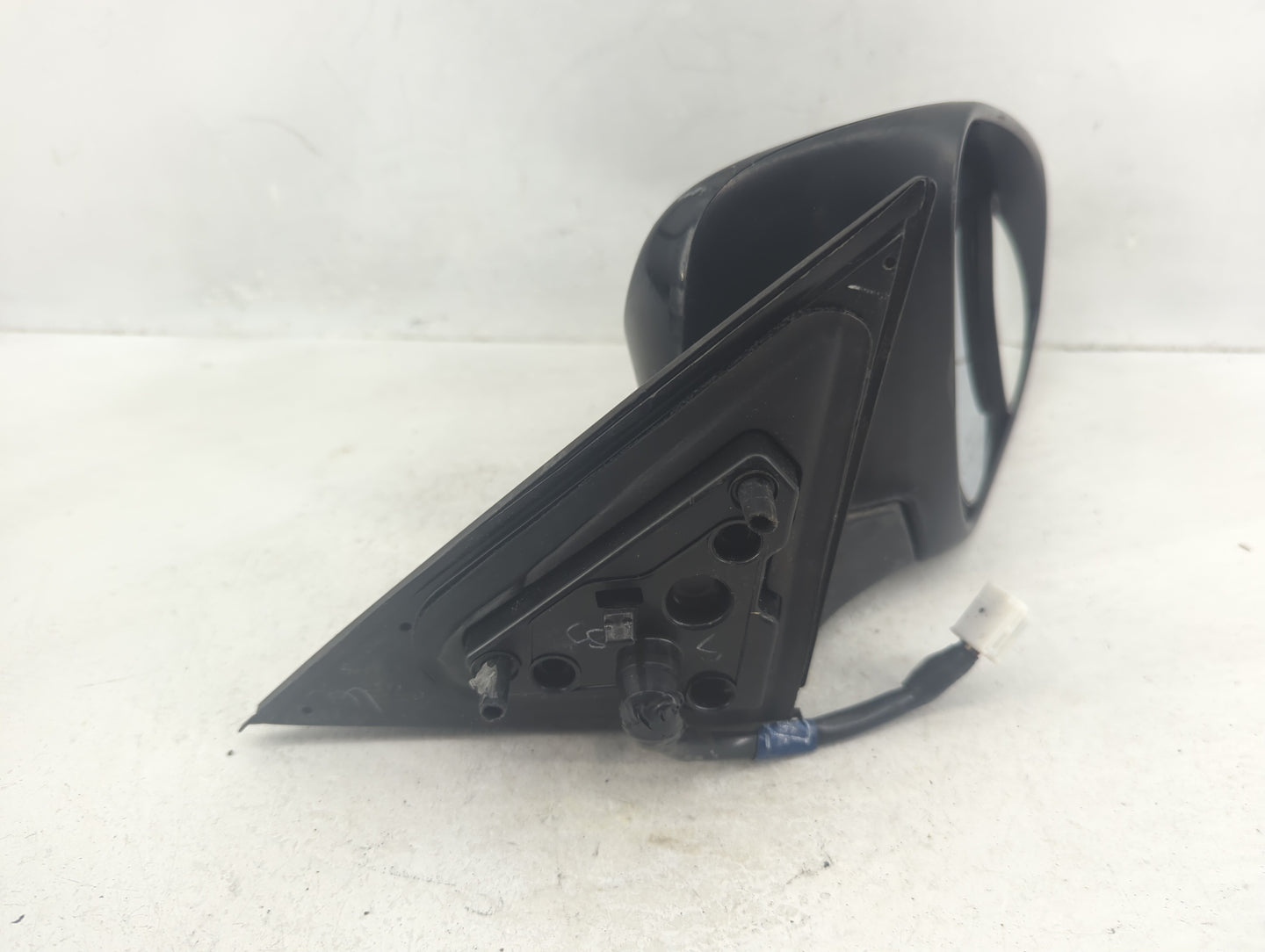 2012-2014 Toyota Camry Passenger Side View Mirror - Right Door Mirror OEM Used - Oemusedautoparts1.com