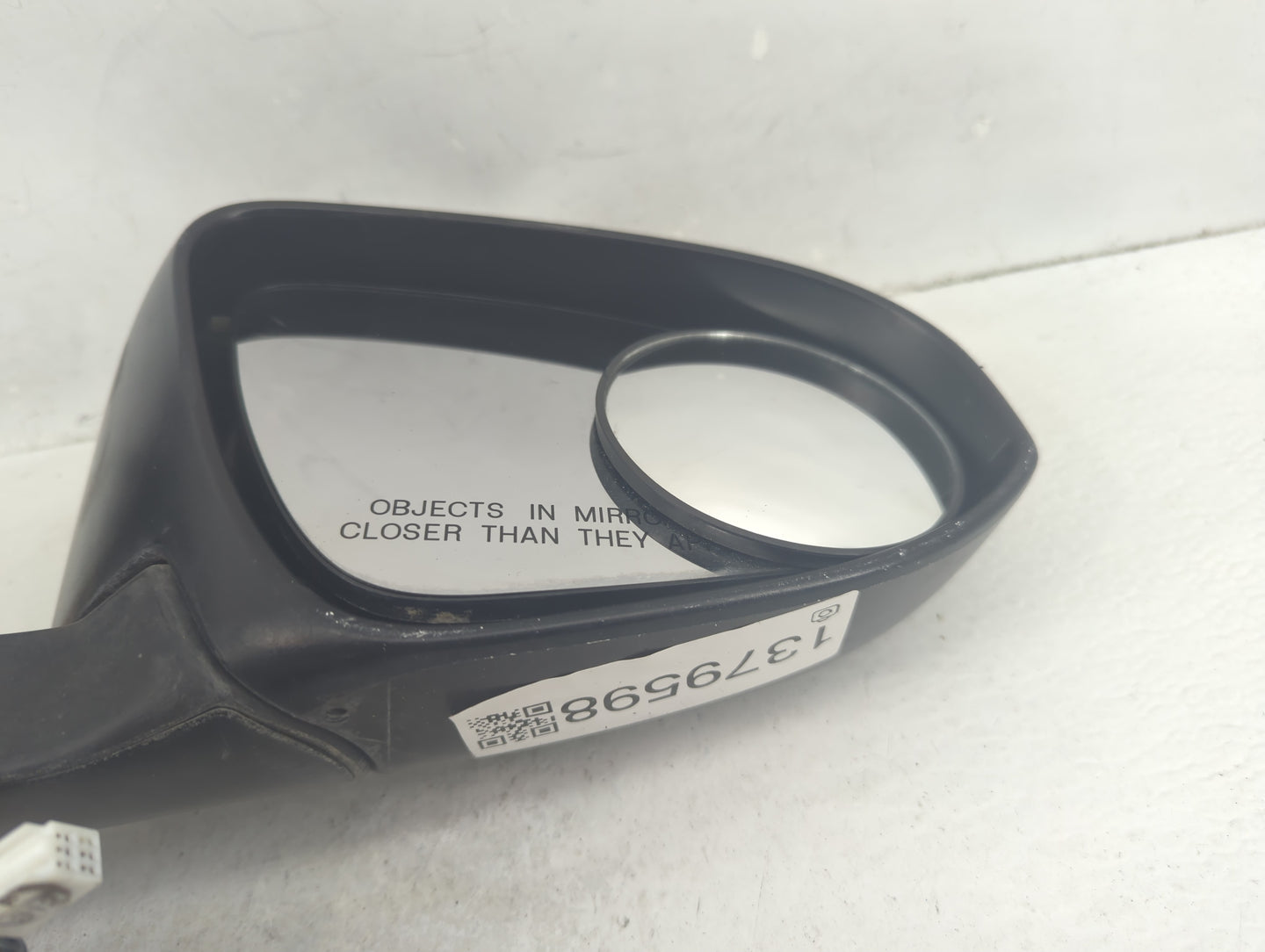 2012-2014 Toyota Camry Passenger Side View Mirror - Right Door Mirror OEM Used - Oemusedautoparts1.com