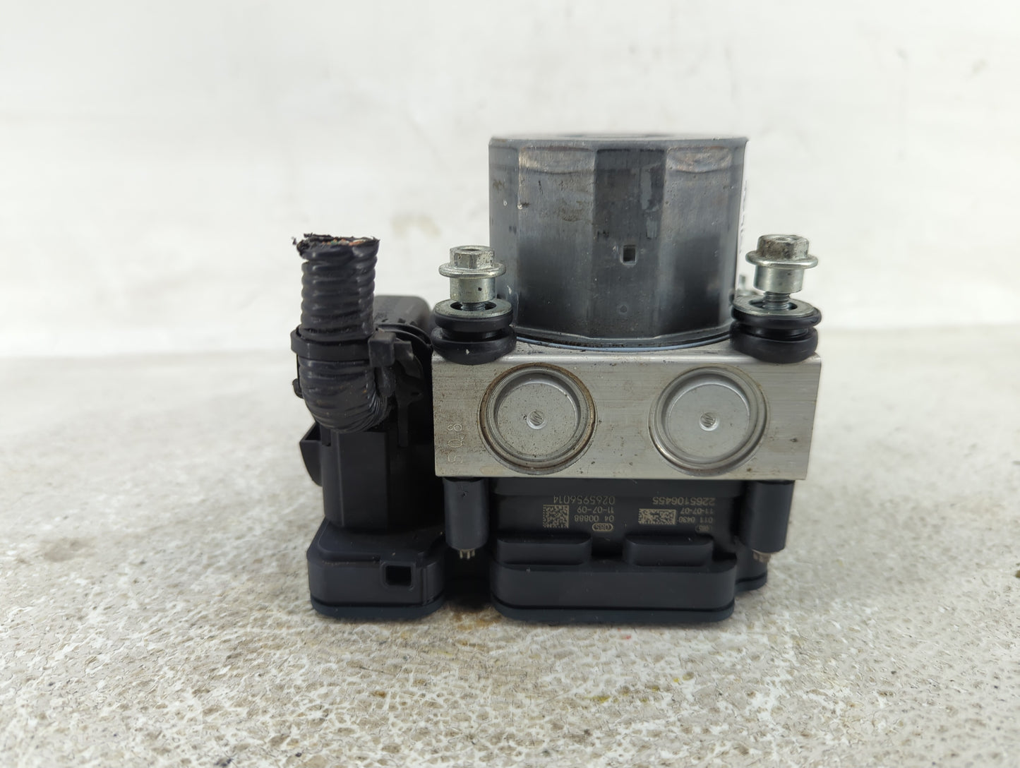 2012 Toyota Camry ABS Pump Control Module Replacement P/N:269 501 44540-06140 Fits OEM Used Auto Parts - Oemusedautoparts1.c