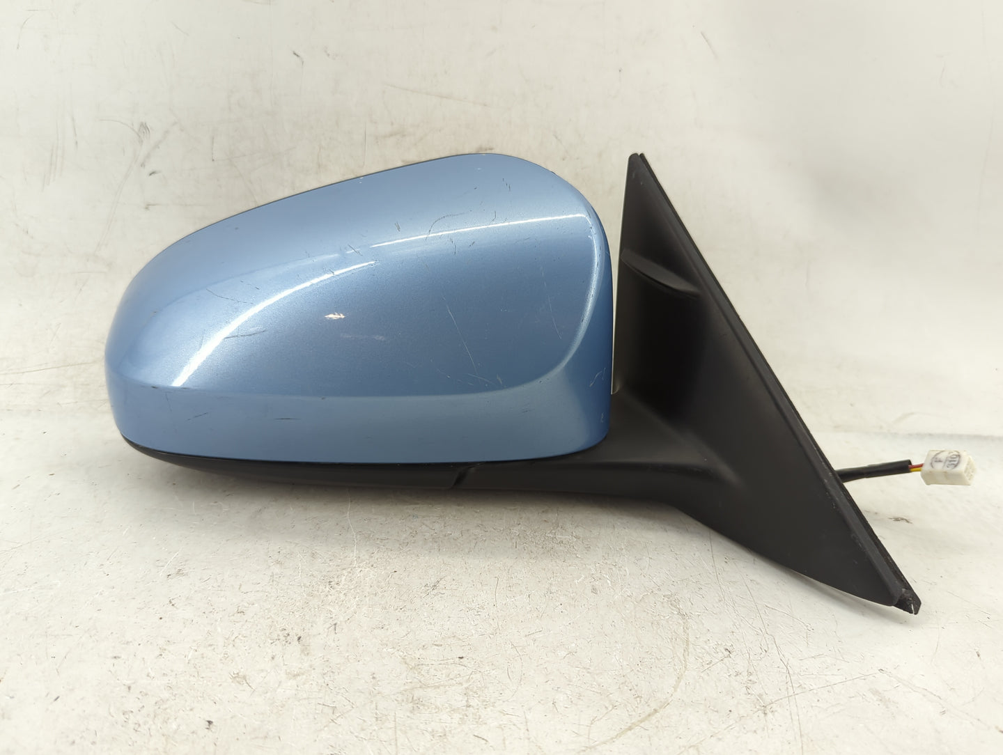 2012-2014 Toyota Camry Passenger Side View Mirror - Right Door Mirror OEM Used - Oemusedautoparts1.com