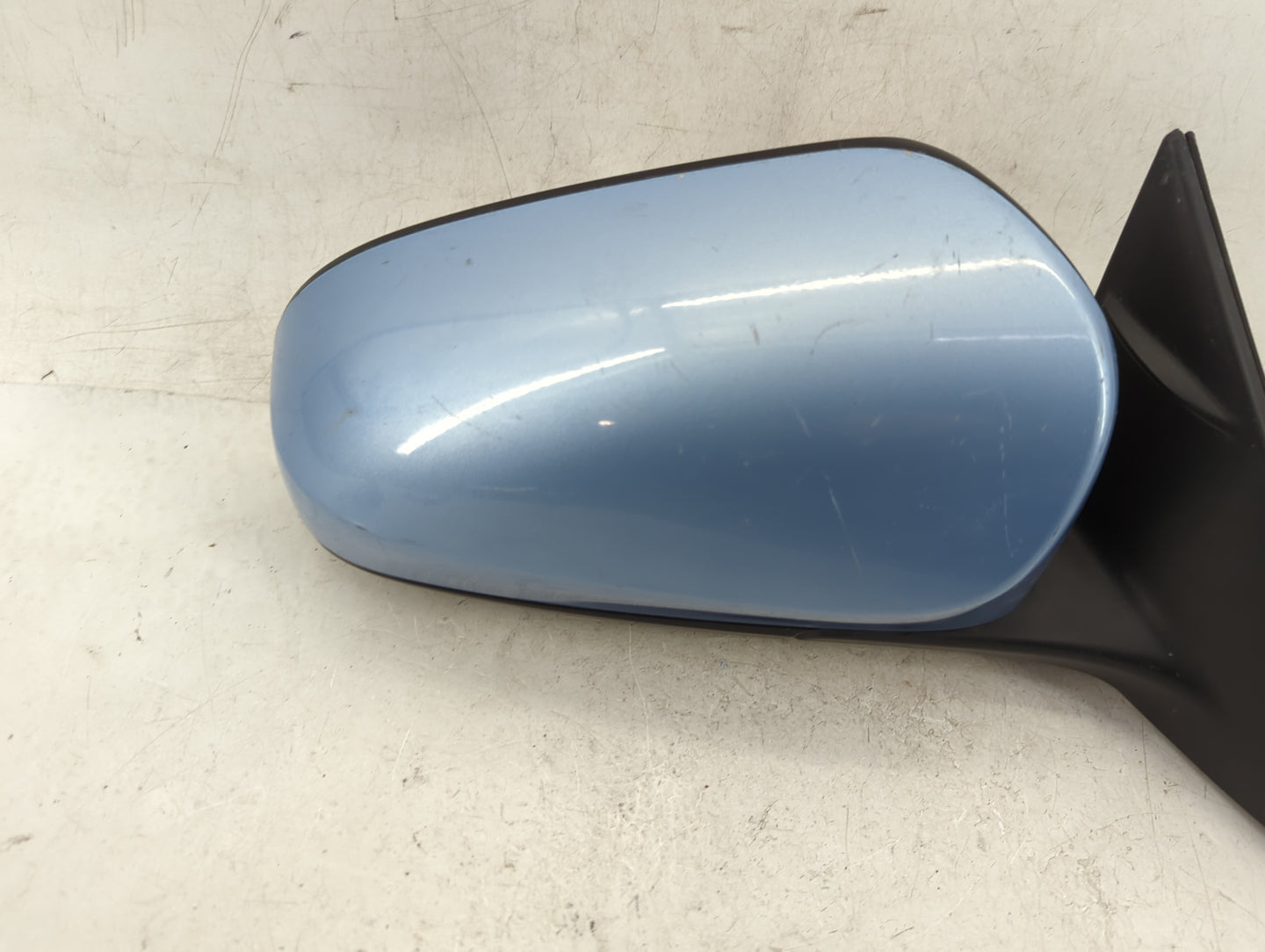 2012-2014 Toyota Camry Passenger Side View Mirror - Right Door Mirror OEM Used - Oemusedautoparts1.com