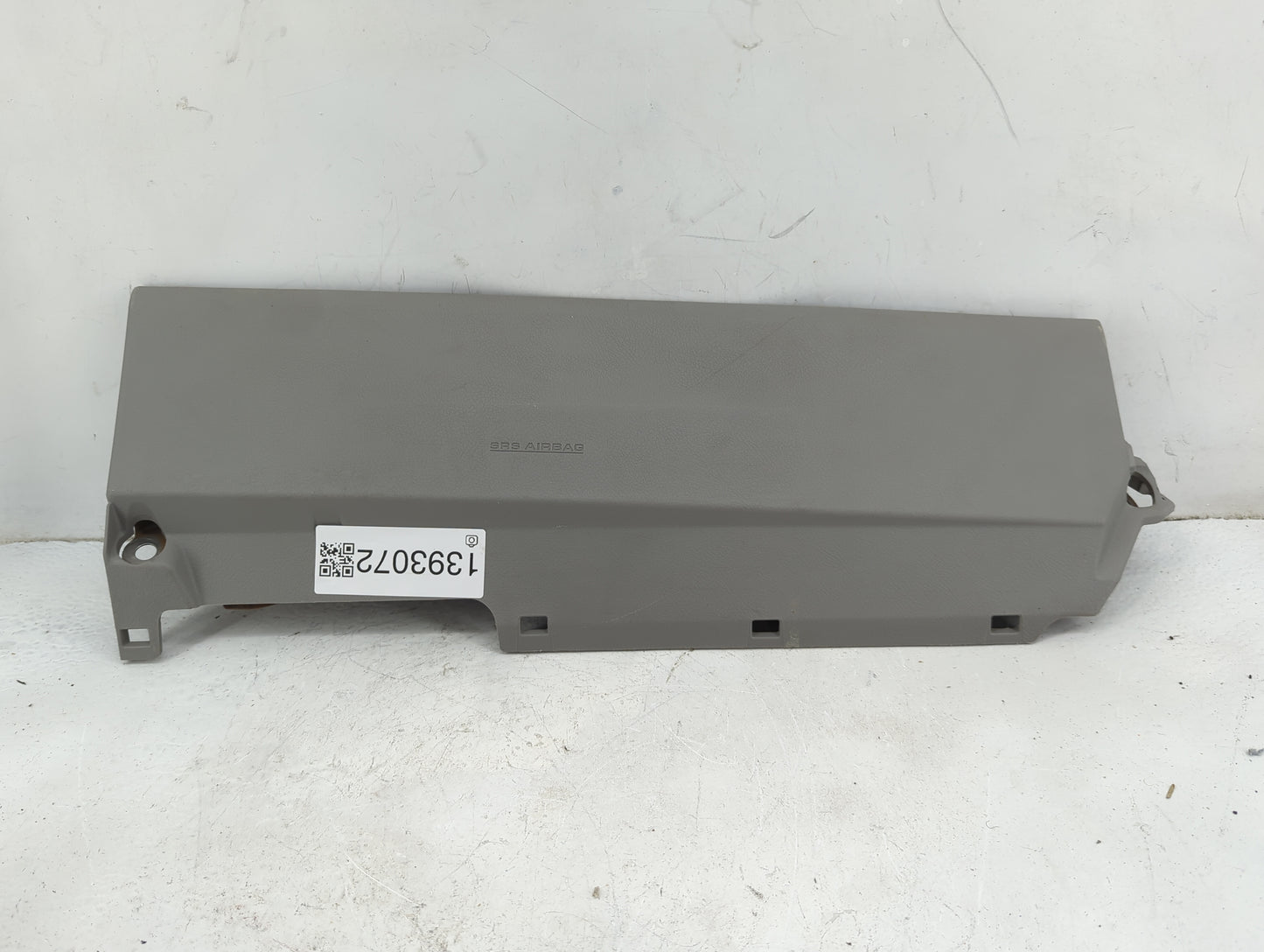 2012-2014 Toyota Camry Air Bag Passenger Right Knee OEM Fits Fits 2012 2013 2014 OEM Used Auto Parts - Oemusedautoparts1.com