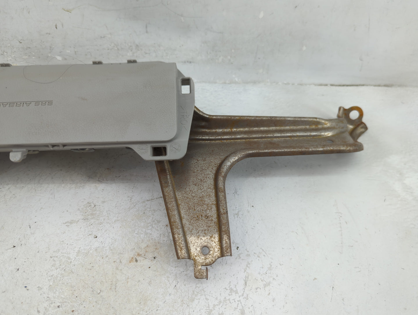2012-2017 Toyota Camry Air Bag Driver Left Knee OEM Fits Fits 2012 2013 2014 2015 2016 2017 OEM Used Auto Parts - Oemusedaut