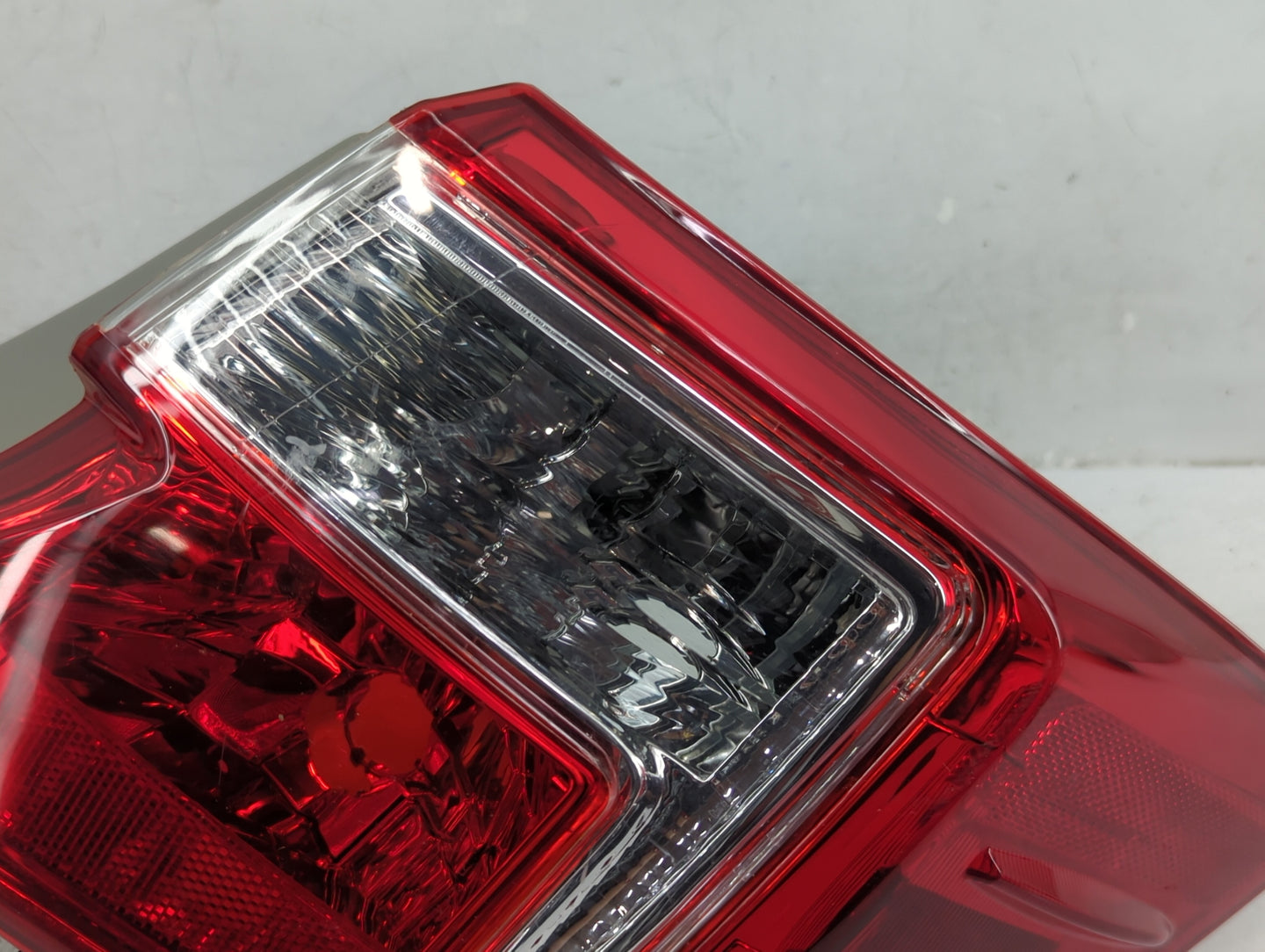 2012-2014 Toyota Camry Tail Light Assembly Passenger Right OEM P/N:TY1184-B000R Fits Fits 2012 2013 2014 OEM Used Auto Parts
