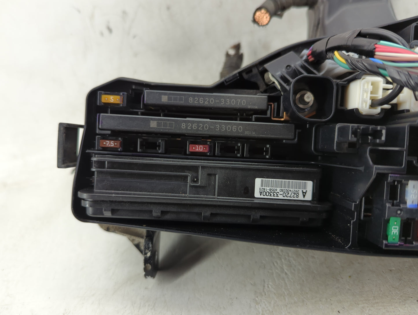 2012-2017 Toyota Camry Fusebox Fuse Box Panel Relay Module P/N:82720-33300A Fits Fits 2012 2013 2014 2015 2016 2017 OEM Used