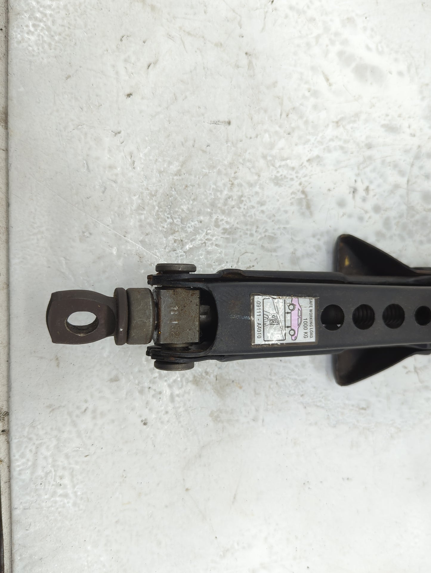2012 Toyota Camry Spare Scissor Car Jack - Oemusedautoparts1.com