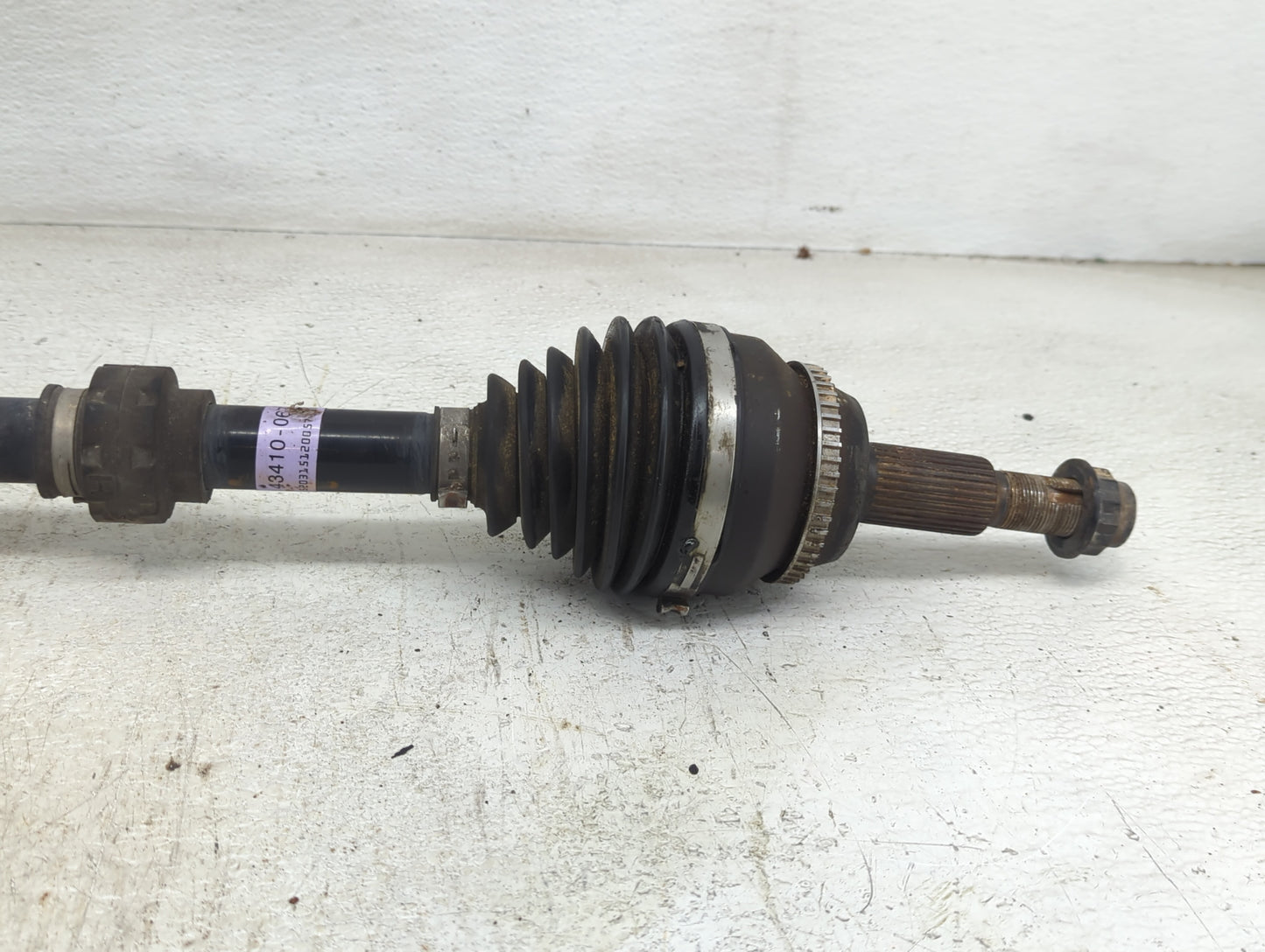2012-2017 Toyota Camry Axle Shaft Front Passenger Cv C/v - Oemusedautoparts1.com