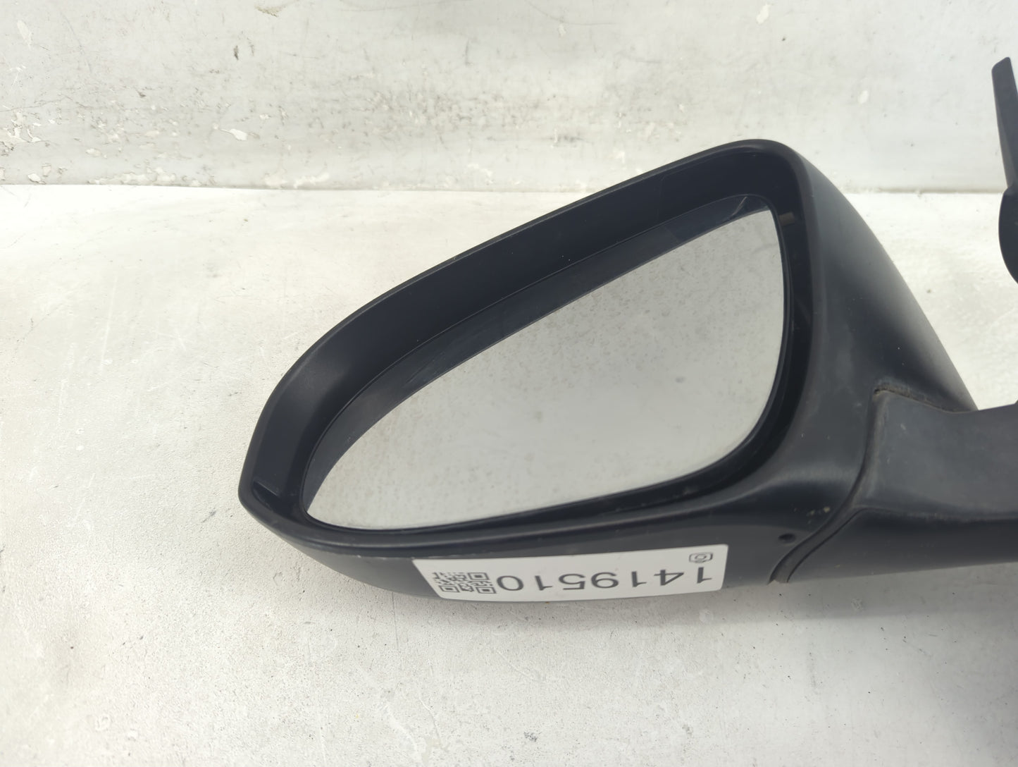 2012-2014 Toyota Camry Driver Side View Mirror - Left Door Mirror OEM Used - Oemusedautoparts1.com