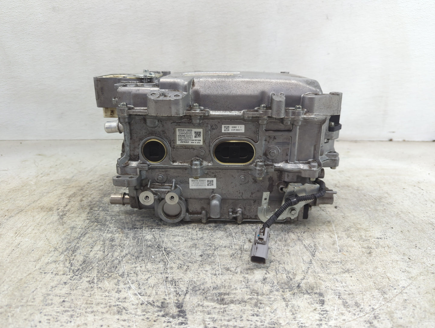 2012 Camry Ac Dc Power Control Module Accessory Computer Power Inverter - Oemusedautoparts1.com