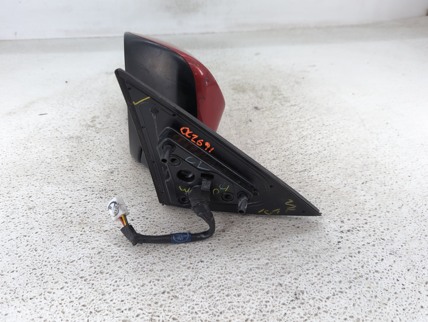 2012-2014 Toyota Camry Driver Side View Mirror - Left Door Mirror OEM Used - Oemusedautoparts1.com