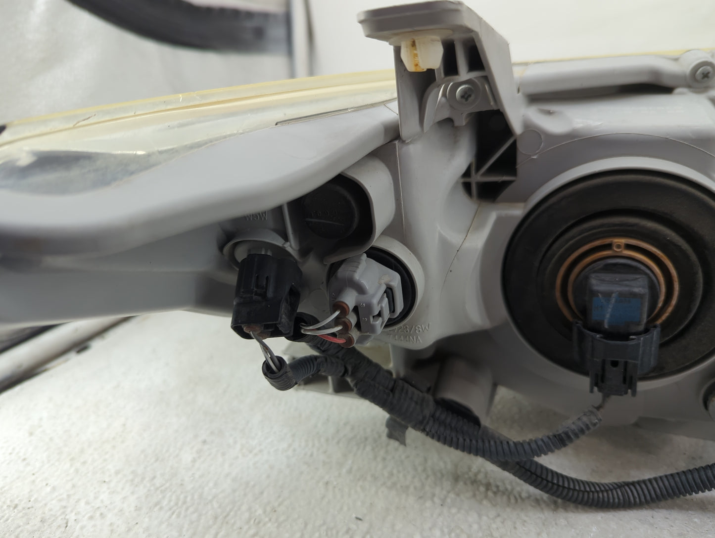 2012-2014 Toyota Camry Passenger Right Oem Head Light Headlight Lamp - Oemusedautoparts1.com