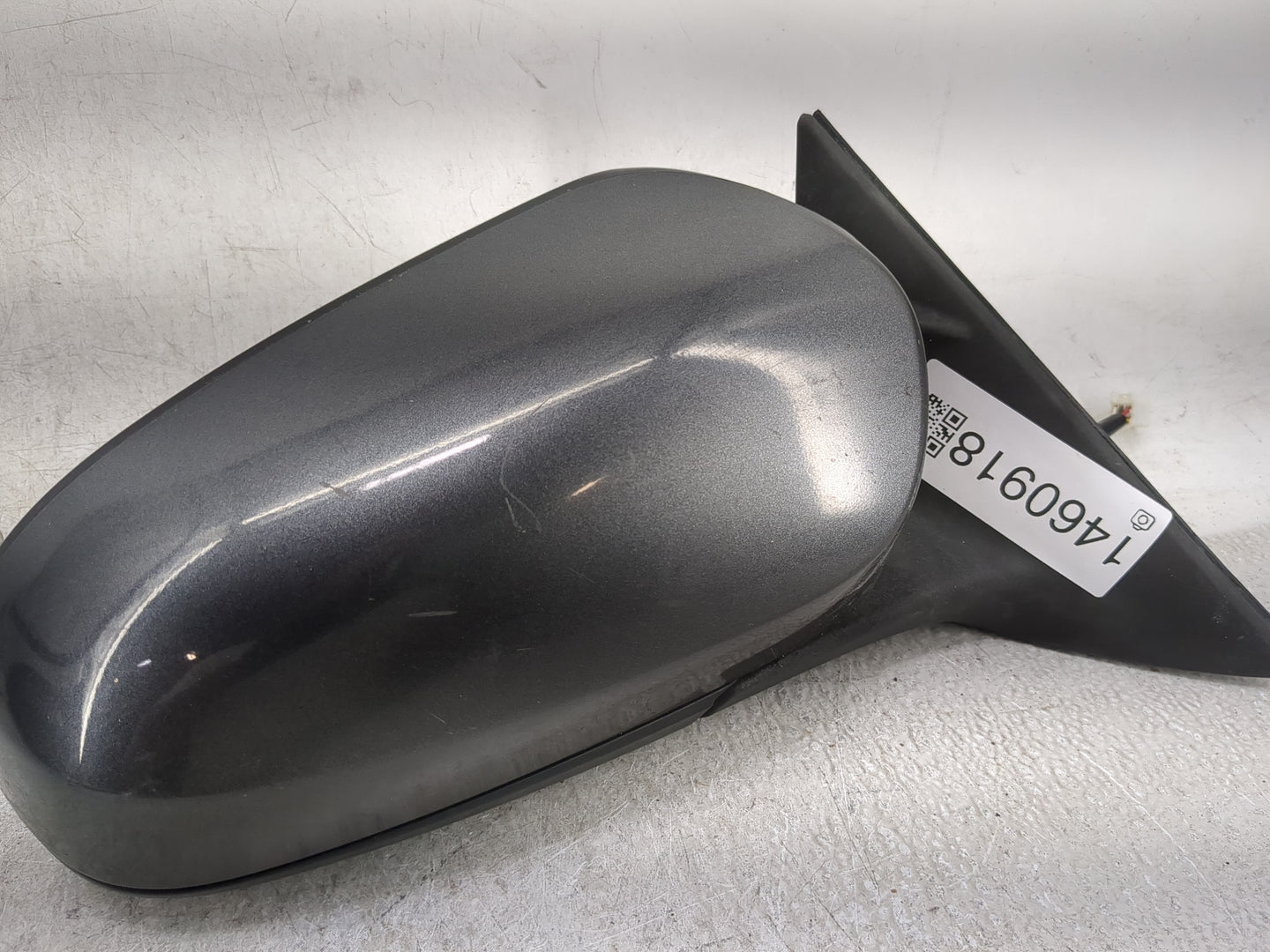 2012-2014 Toyota Camry Passenger Side View Mirror - Right Door Mirror OEM Used - Oemusedautoparts1.com