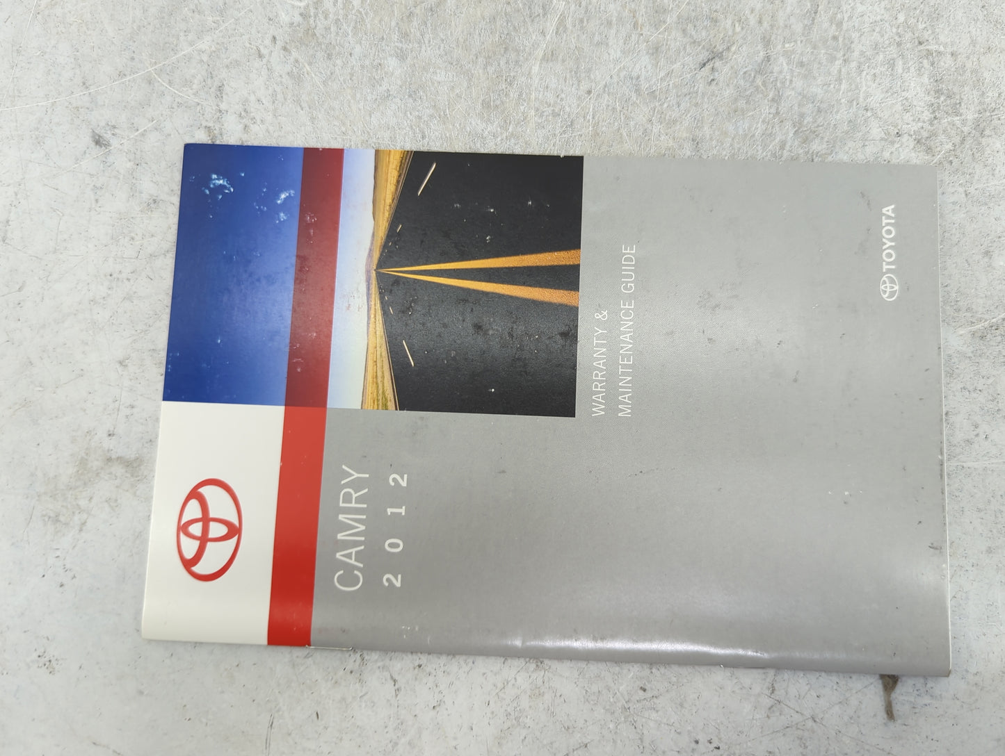 2012 Toyota Camry Owners Manual Book Guide P/N:OM33A27U 01999-33A27 OEM Used Auto Parts - Oemusedautoparts1.com