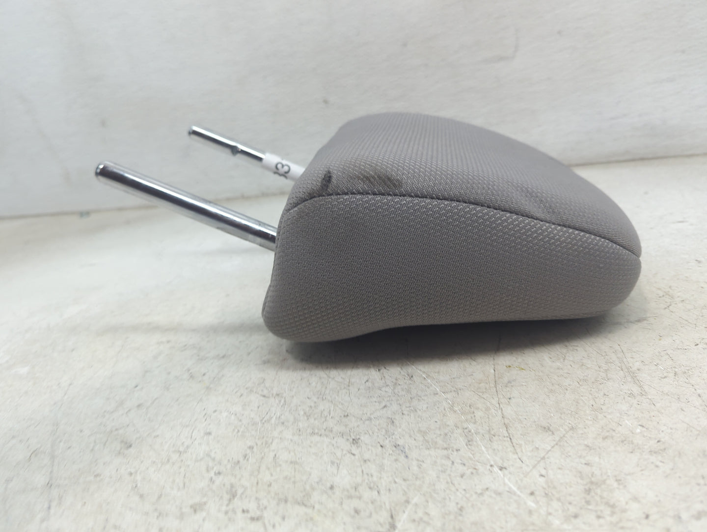 2012 Toyota Camry Headrest Head Rest Front Driver Seat Gray - Oemusedautoparts1.com
