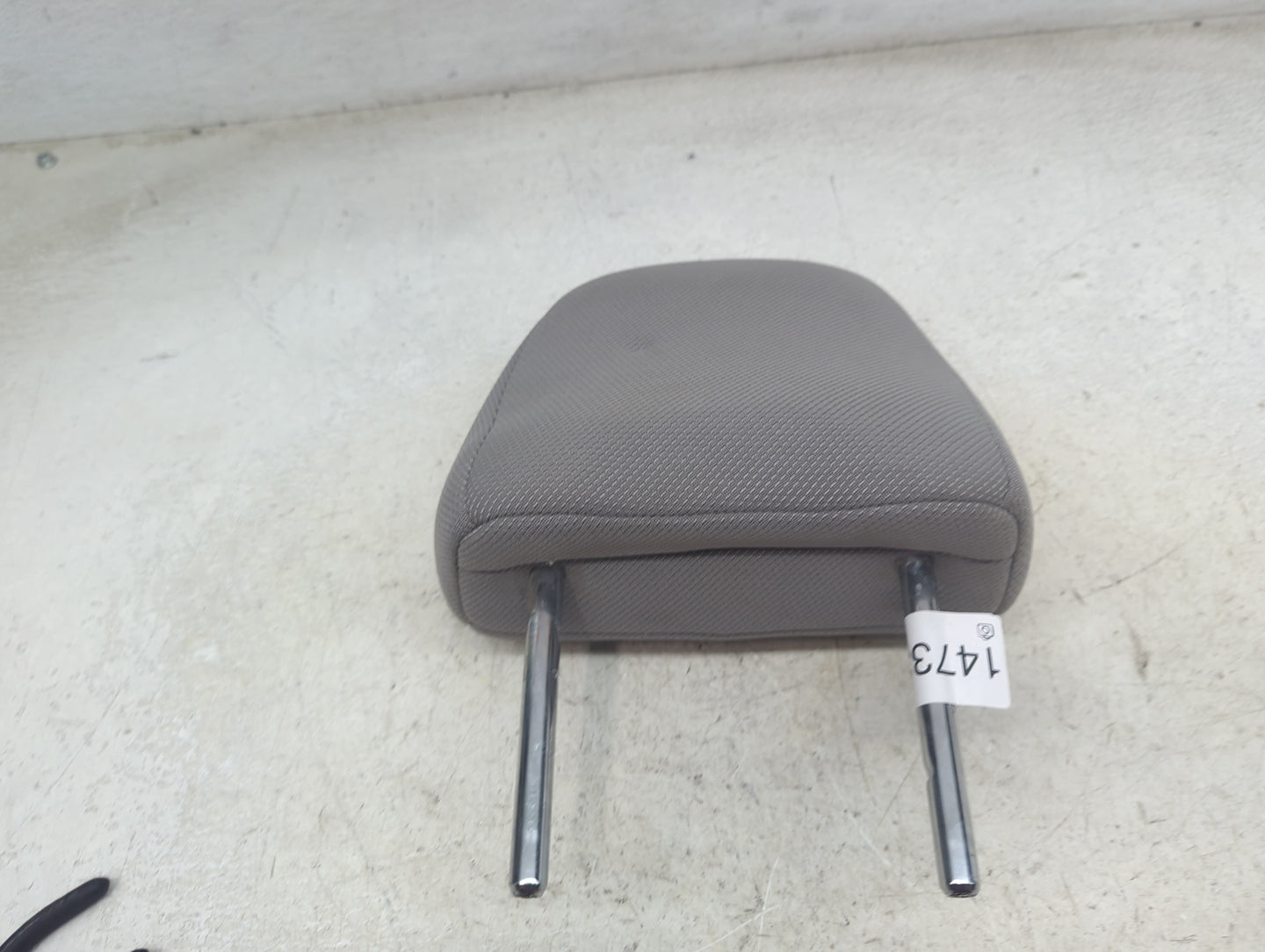 2012 Toyota Camry Headrest Head Rest Front Driver Seat Gray - Oemusedautoparts1.com