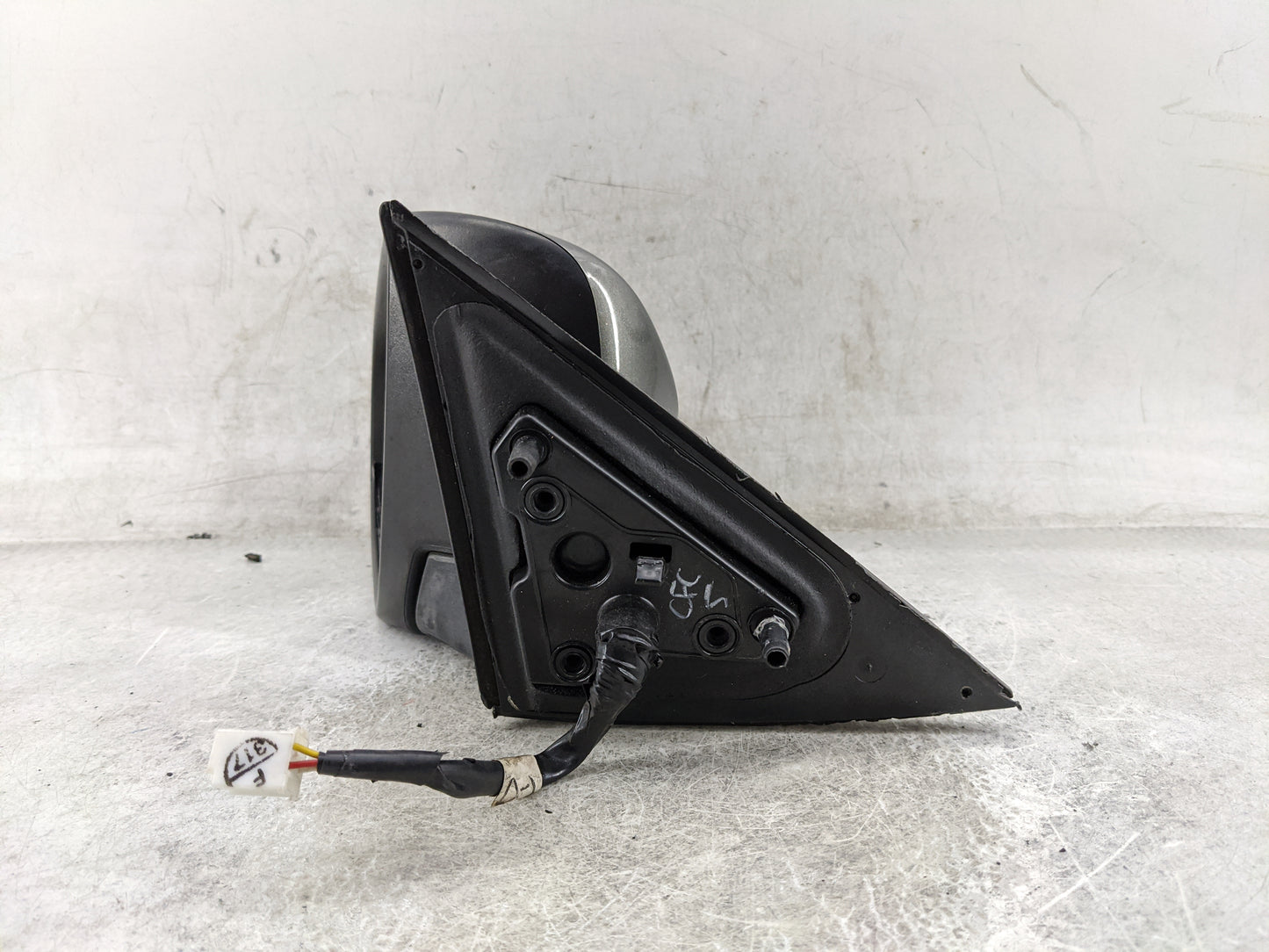 2012-2014 Toyota Camry Driver Side View Mirror - Left Door Mirror OEM Used - Oemusedautoparts1.com