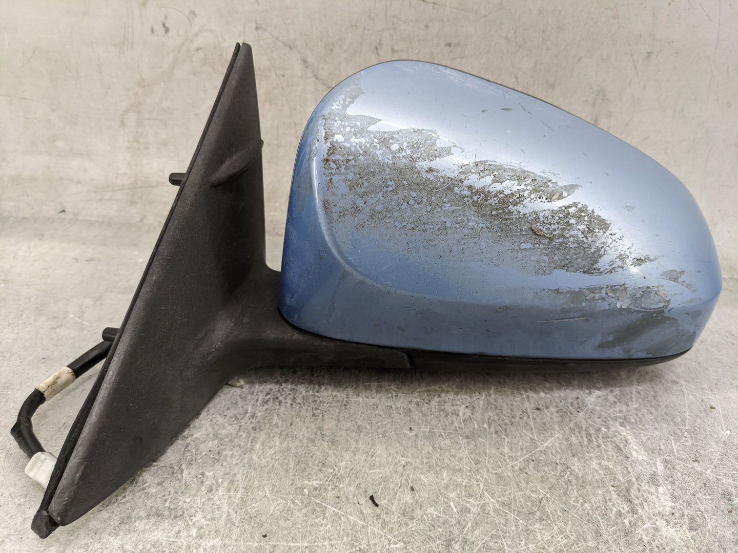 2012-2014 Toyota Camry Driver Side View Mirror - Left Door Mirror OEM Used - Oemusedautoparts1.com