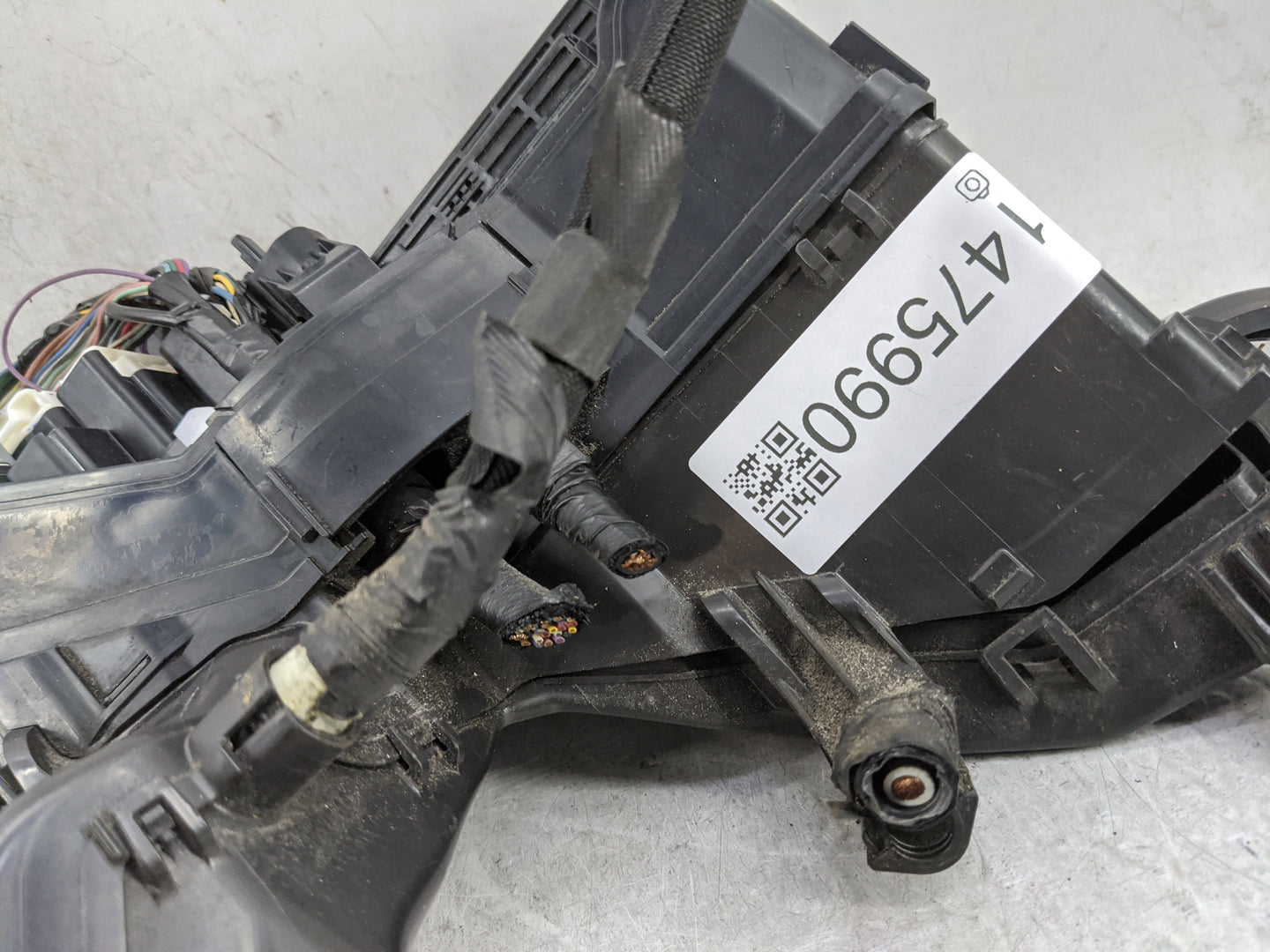 2012-2017 Toyota Camry Fusebox Fuse Box Panel Relay Module P/N:82720-33300 82620-33070 Fits Fits 2012 2013 2014 2015 2016 20