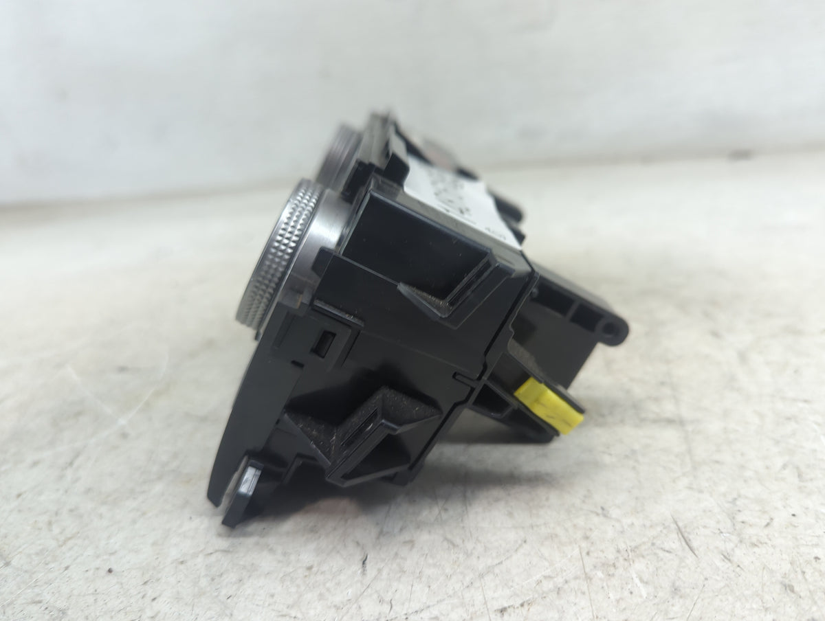 2018-2022 Toyota Camry Climate Control Module Temperature AC/Heater Replacement P/N:55900-06470 MX237000-3654 Fits OEM Used 