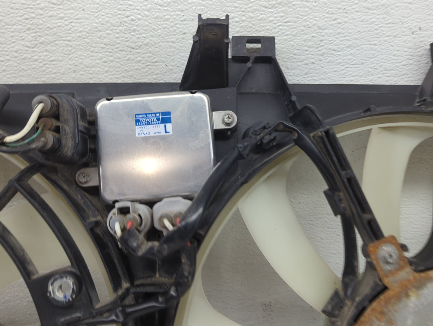 2012-2017 Toyota Camry Electric Radiator Cooling Fan Motor Assembly P/N:499300-3310 Fits Fits 2012 2013 2014 2015 2016 2017 