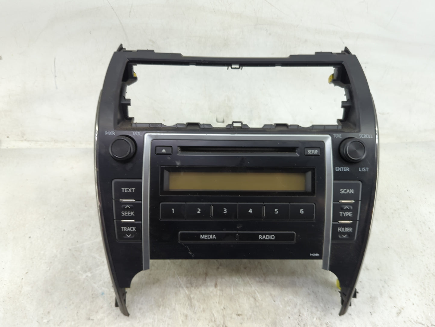 2012-2013 Toyota Camry Radio AM FM Cd Player Receiver Replacement P/N:P10069 Fits Fits 2012 2013 OEM Used Auto Parts - Oemus