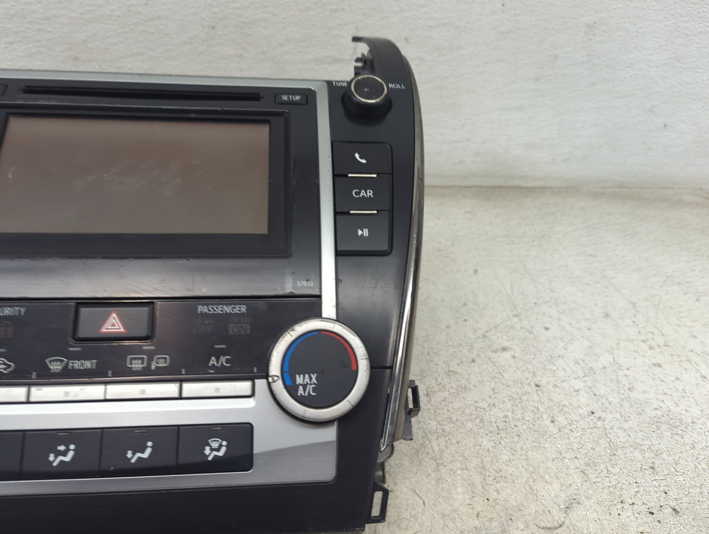 2012 Toyota Camry Radio AM FM Cd Player Receiver Replacement P/N:86140-06010 CV-VS81F14D, 931103 Fits OEM Used Auto Parts - 