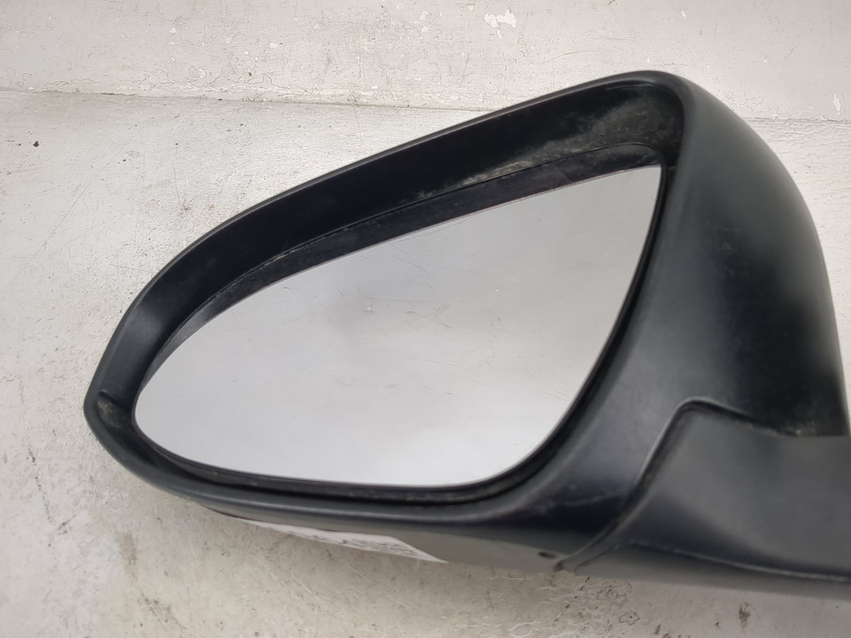 2012-2014 Toyota Camry Driver Side View Mirror - Left Door Mirror OEM Used - Oemusedautoparts1.com