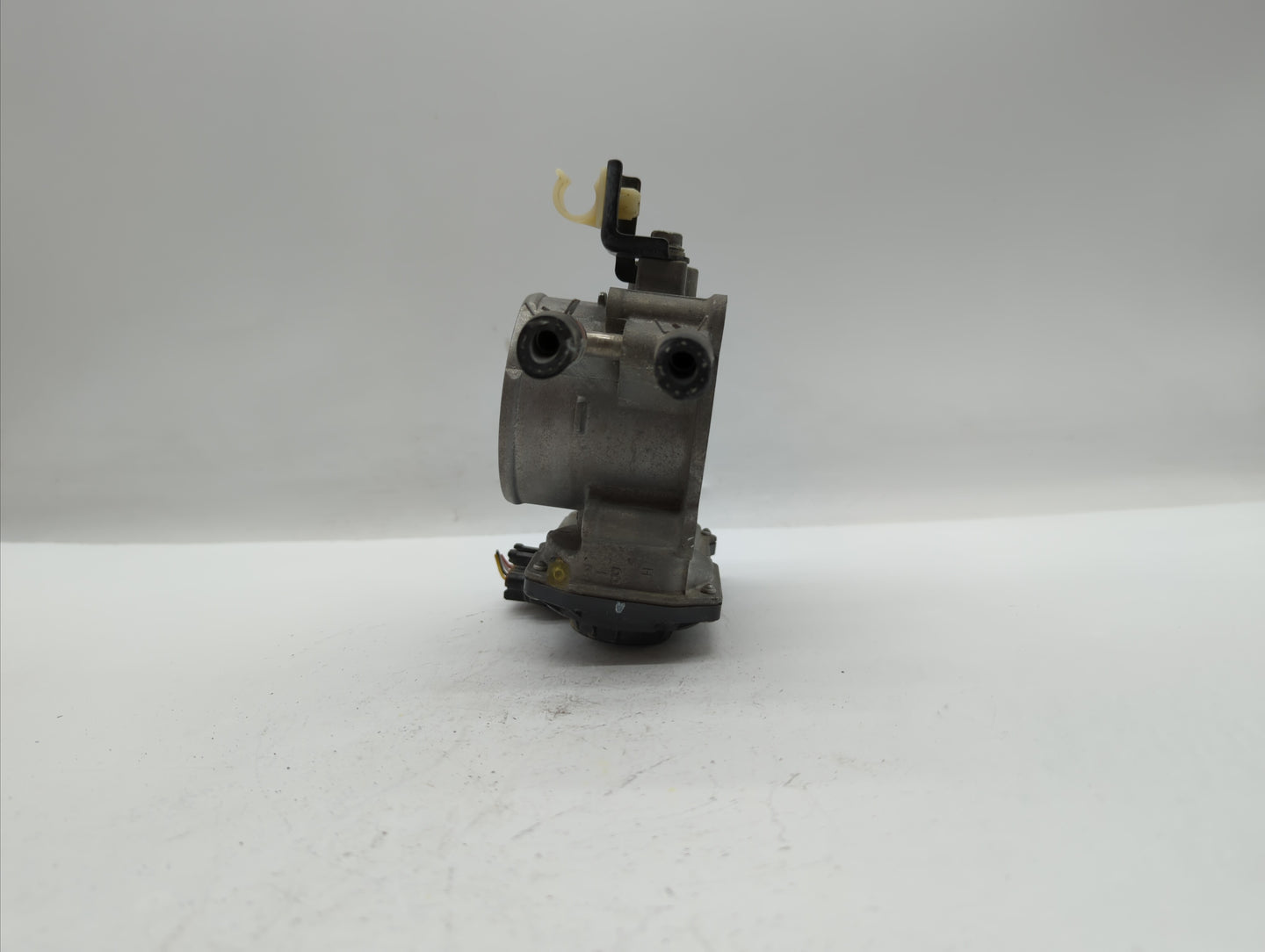 2010-2017 Toyota Camry Throttle Body P/N:22030-36010 22030-0V010 Fits Fits 2009 2010 2011 2012 2013 2014 2015 2016 2017 2018