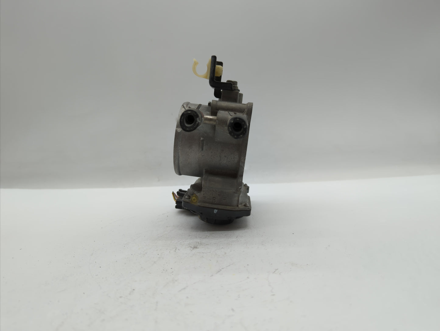 2010-2017 Toyota Camry Throttle Body P/N:22030-36010 22030-0V010 Fits Fits 2009 2010 2011 2012 2013 2014 2015 2016 2017 2018