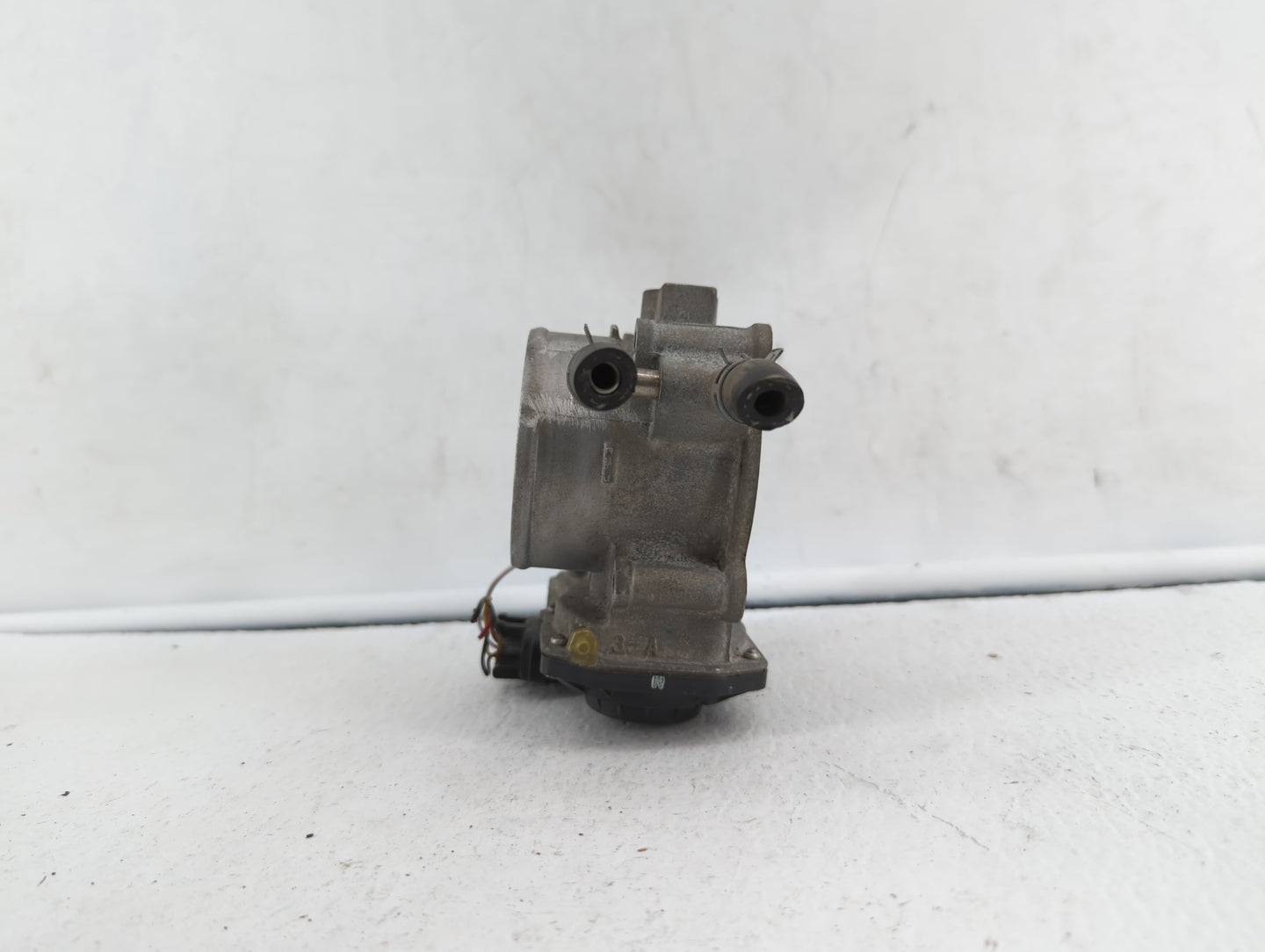 2010-2017 Toyota Camry Throttle Body P/N:22030-36010 22030-0V010 Fits Fits 2009 2010 2011 2012 2013 2014 2015 2016 2017 2018