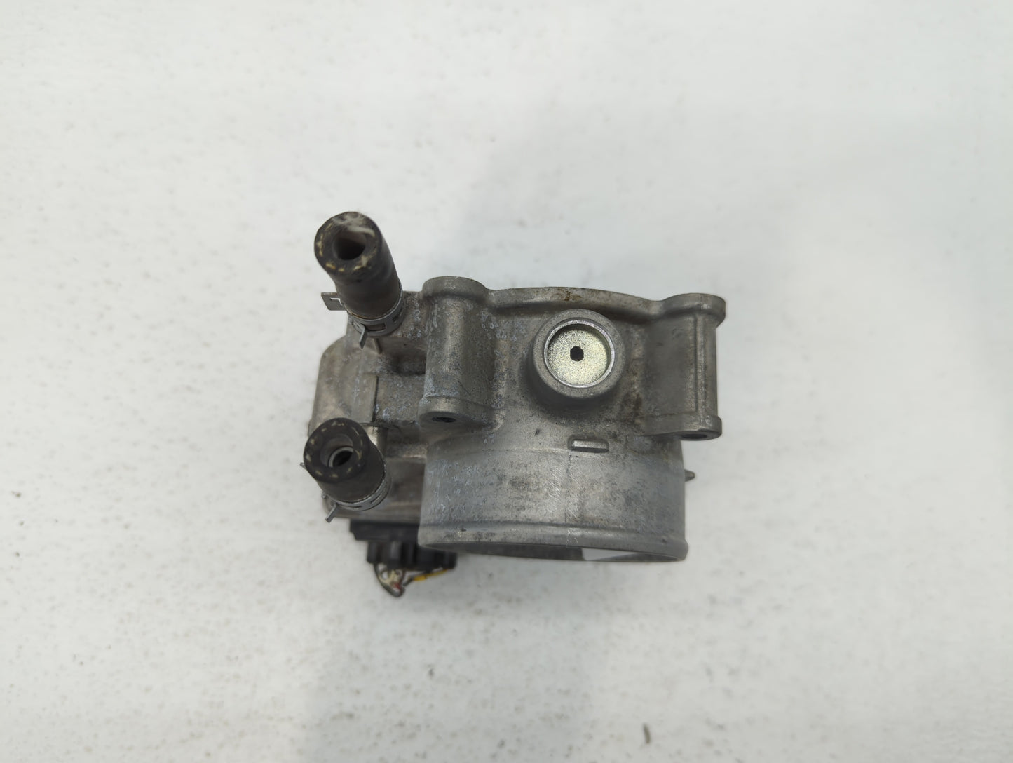 2007-2017 Toyota Camry Throttle Body P/N:22030-0P050 Fits OEM Used Auto Parts - Oemusedautoparts1.com