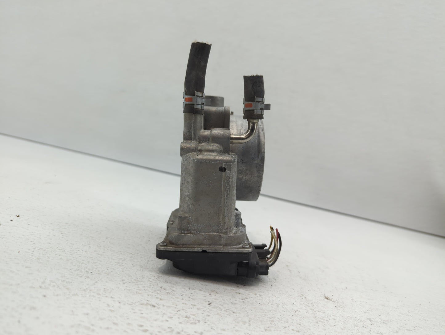 2007-2017 Toyota Camry Throttle Body P/N:22030-0P050 Fits OEM Used Auto Parts - Oemusedautoparts1.com