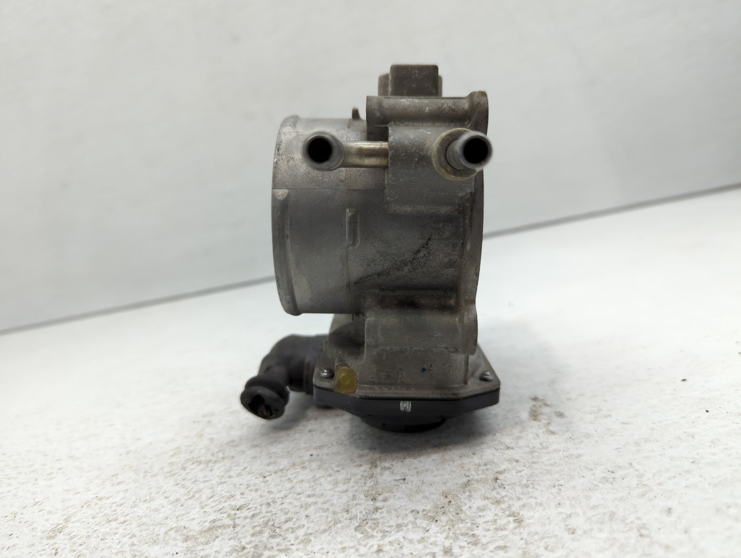 2010-2017 Toyota Camry Throttle Body P/N:22030-0V010 Fits Fits 2009 2010 2011 2012 2013 2014 2015 2016 2017 2018 2019 OEM Us