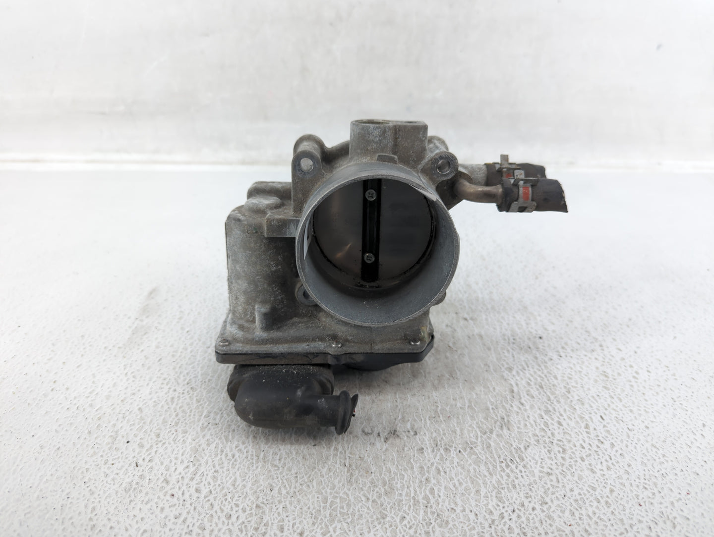 2010-2017 Toyota Camry Throttle Body P/N:22030-0V010 Fits Fits 2009 2010 2011 2012 2013 2014 2015 2016 2017 2018 2019 OEM Us