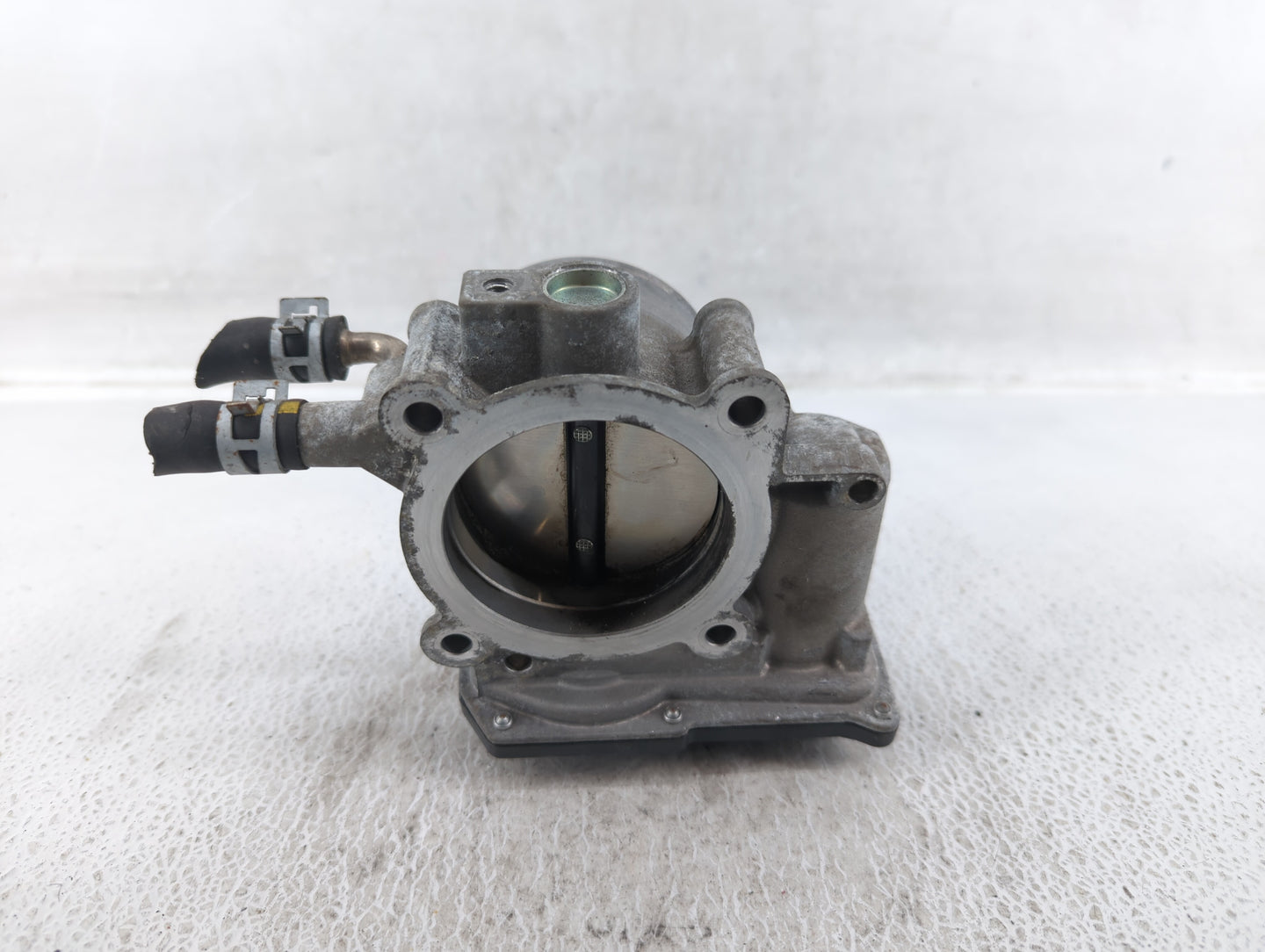 2010-2017 Toyota Camry Throttle Body P/N:22030-0V010 Fits Fits 2009 2010 2011 2012 2013 2014 2015 2016 2017 2018 2019 OEM Us