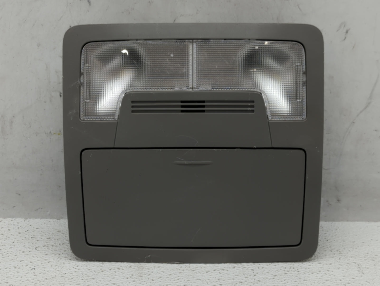 2012 Toyota Camry Overhead Roof Console - Oemusedautoparts1.com