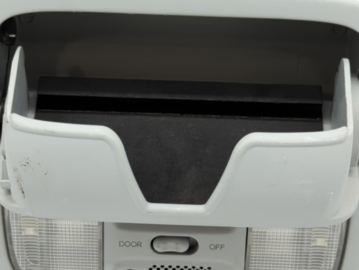 2012 Toyota Camry Overhead Roof Console - Oemusedautoparts1.com