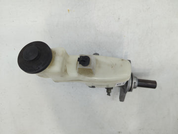 2012-2012 Toyota Camry Brake Master Cylinder - Oemusedautoparts1.com